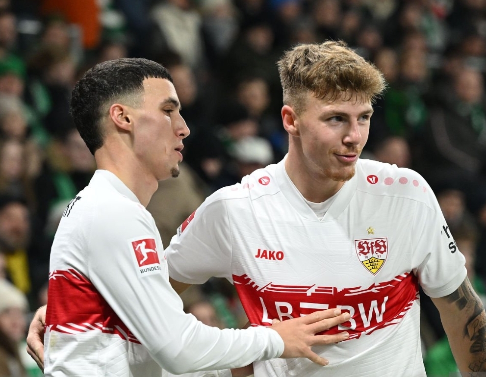 12 دقيقة للخنوس في الفوز العريض