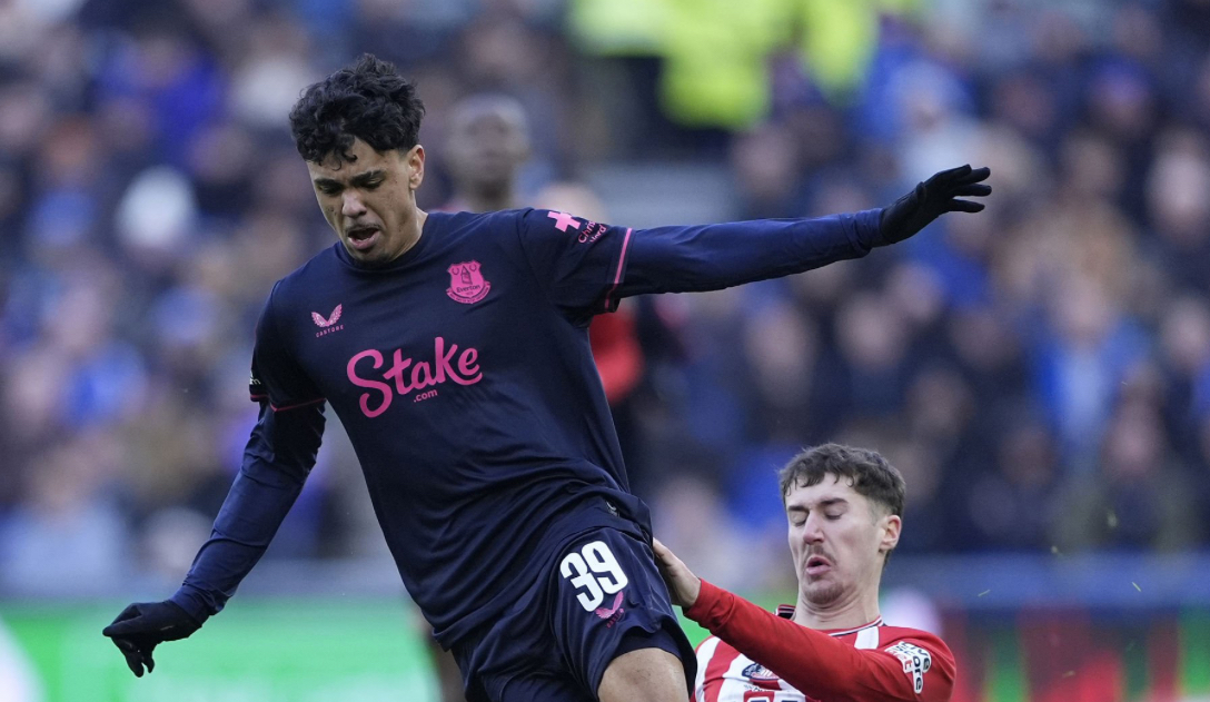 إيفرطون خرج من كأس انجلترا بمشاركة أزنو