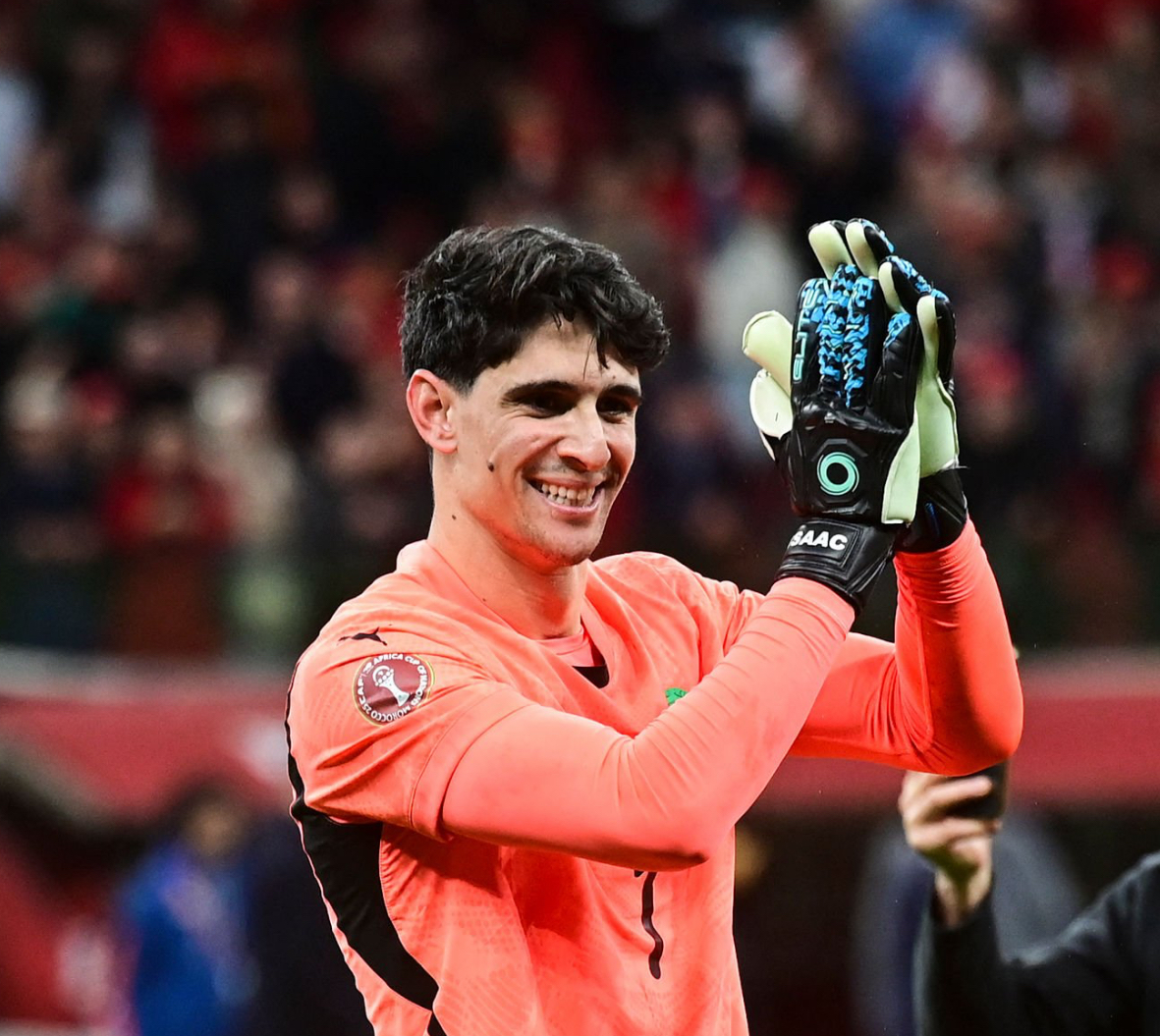 العملاق بونو بالرقم 19 يغرد وحيدا