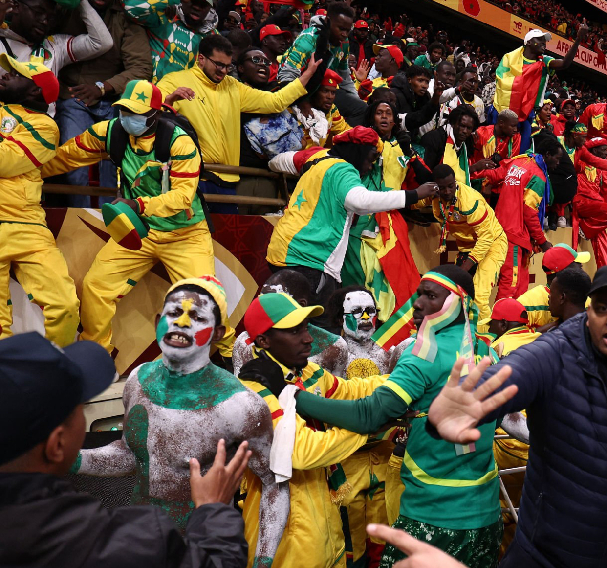 الشرطة المغربية توقف 18 مشجعا سنغاليا وجزائري واحد