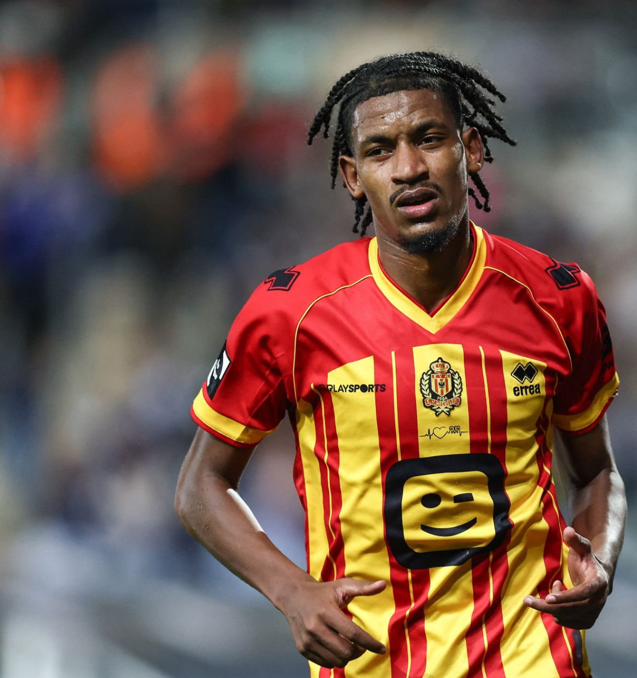 هيلاس فيرونا يفاوض مدافع مغربي