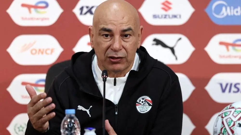 هل يخضع مدرب منتخب فراعنة مصر لعقوبة بعد سلوكه الأرعن ضد جماهير أكادير؟