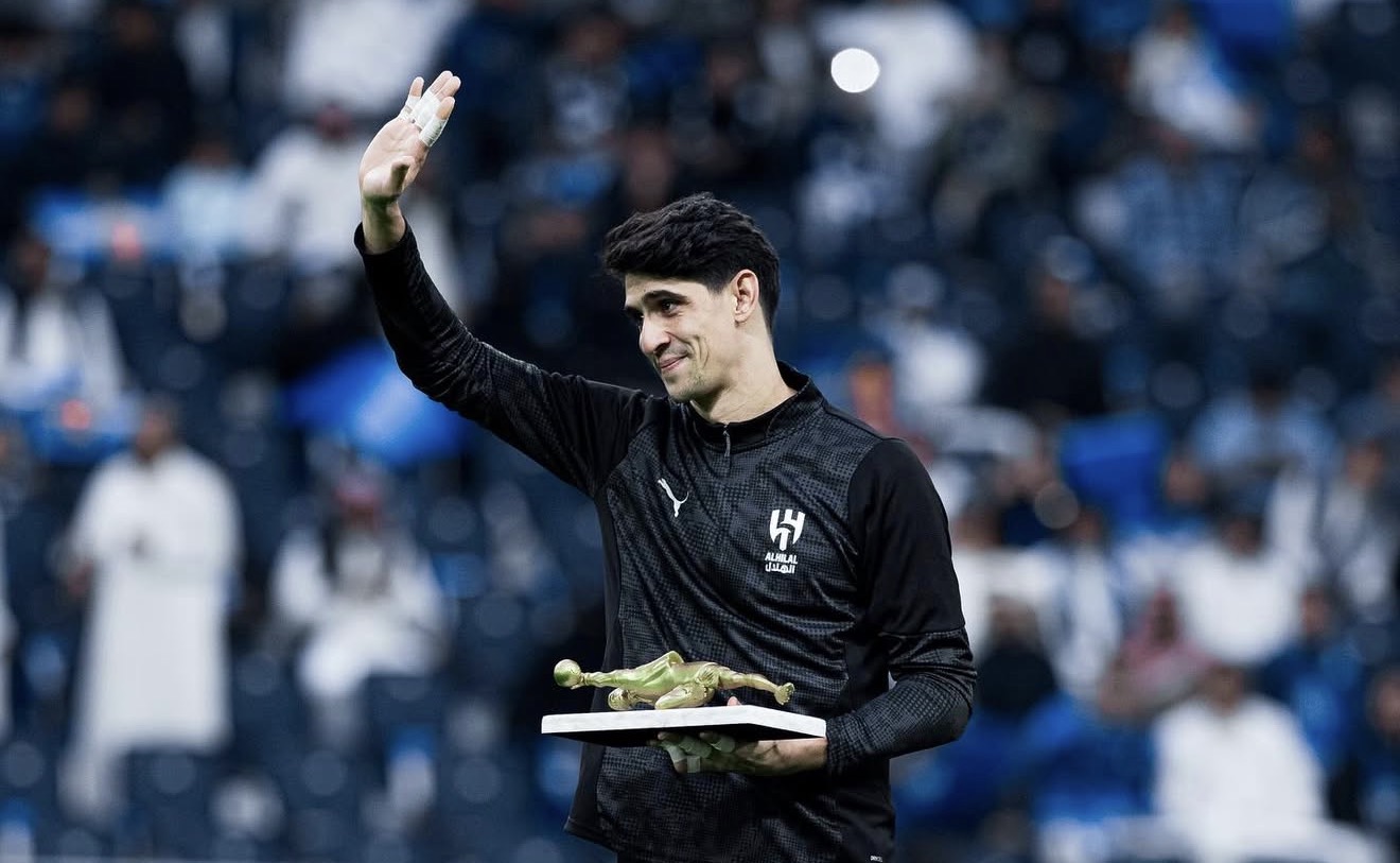 مدرب الهلال: بونو صمام أمان الهلال