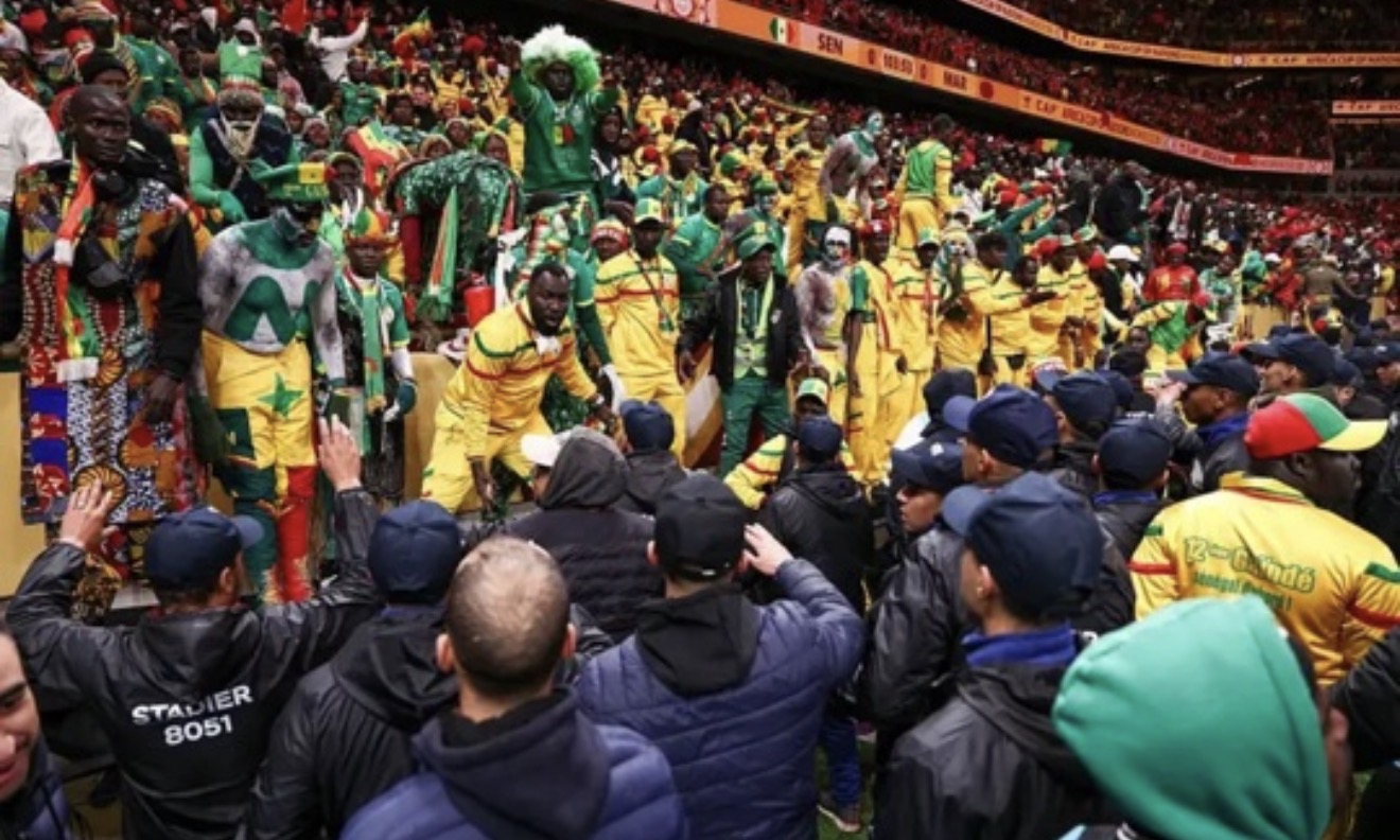 العدالة أصدرت أحكامها في حق المشجعين السنغاليين وجزائري