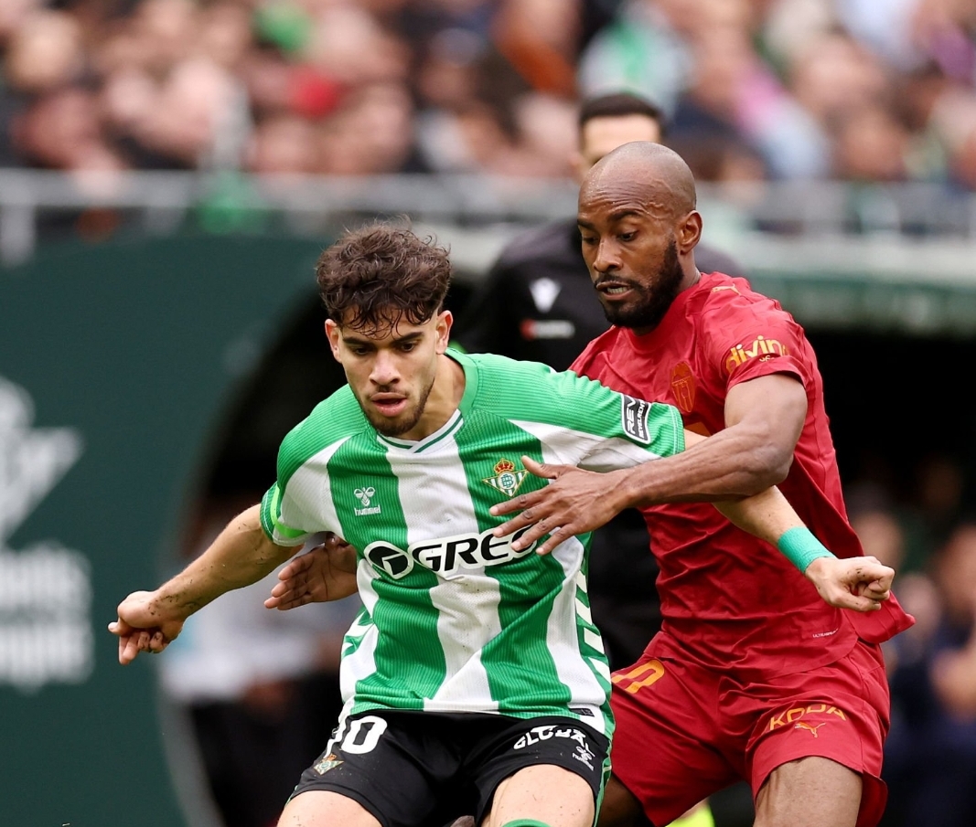 الزلزولي يواصل الإبهار