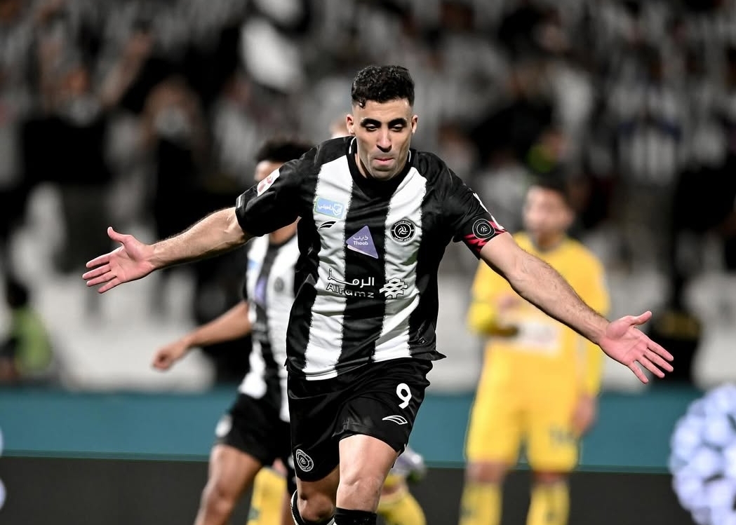 خطة مدرب الشباب تُغيب حمد الله عن مباراة اليوم