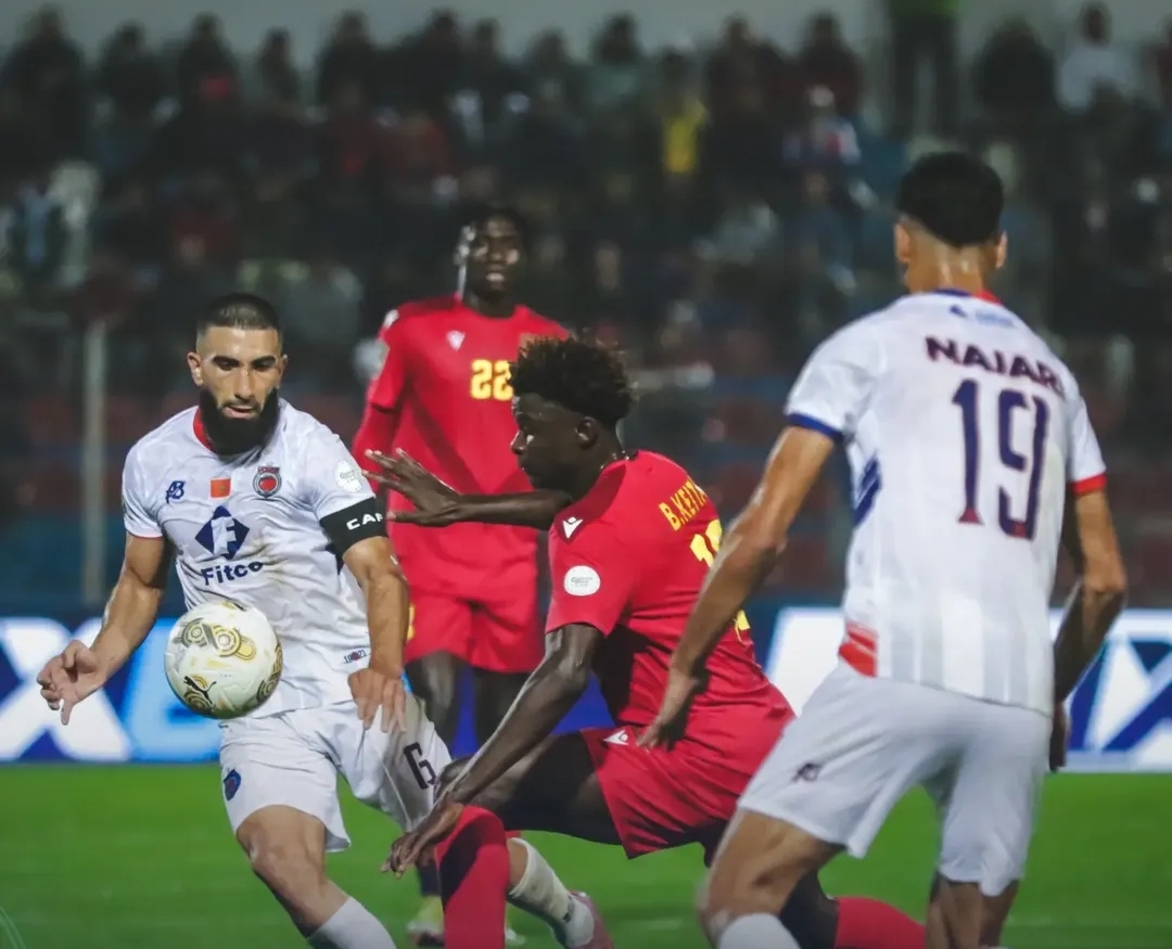 كأس الكاف.. أولمبيك آسفي يكرس تفوقه على دجوليبا