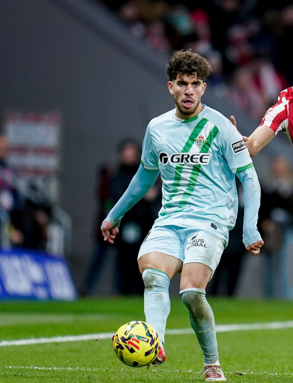 الزلزولي ينافس على جائزة أفضل لاعب في الشهر بلاليغا