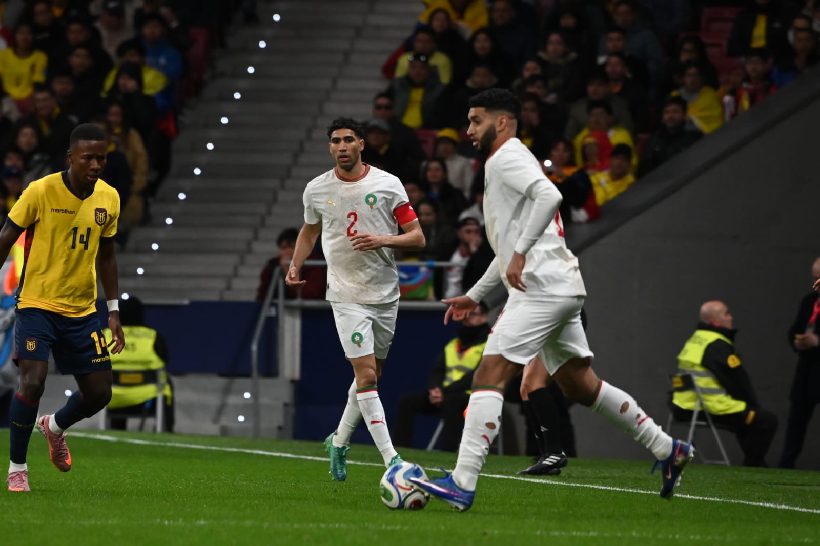صيباري:  سأحاول بذل مجهود للتكيف مع مركزي الجديد بالمنتخب 