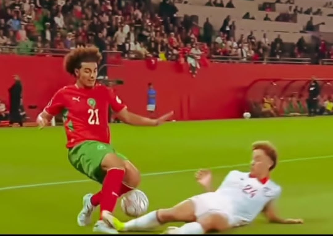 حكم مباراة المغرب وتونس في مرمى الانتقادات