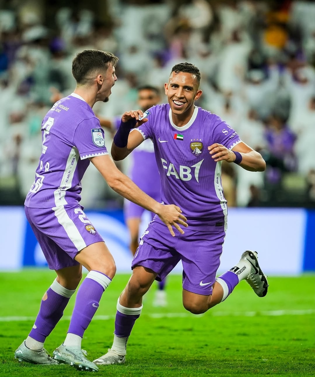 سفيان رحيمي ويحيى بن خالق يقودان العين للفوز على دبا 4-0