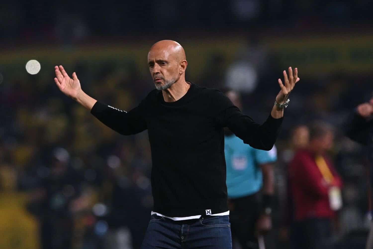 ميغيل كاردوزو يؤكد عزمه على الفوز بكأس العصبة ضد الجيش