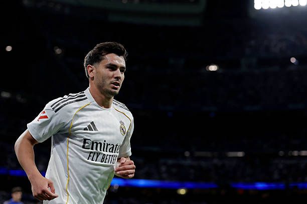 يوفنتوس يضغط لضم إبراهيم دياز والقرار بيد مورينيو في ريال مدريد