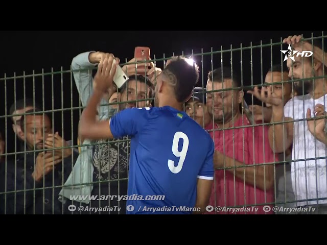 تواضع نجم أرسنال الإنجليزي الغابوني بيير أوباميونغ بدى مثيرا للإنتباه في طنجة