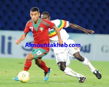 فاخر يضم لمباركي للمنتخب المحلي