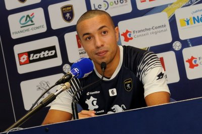 خرجة بقميص سوشو