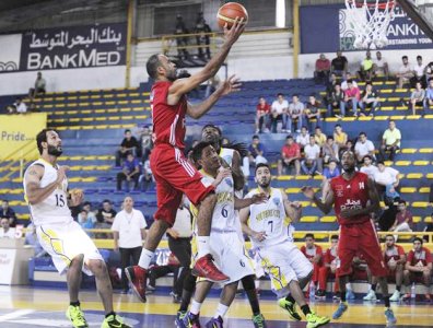 الرياضي يعبر جمعية سلا وينفرد بصدارة بطولة الحريري للسلة
