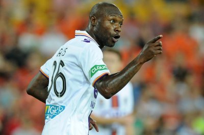 المدافع الدولي الفرنسي ويليام غالاس يعتزل كرة القدم