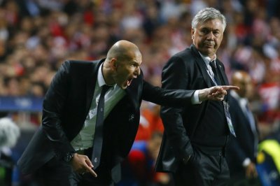 ايقاف زيدان لمدة 3 أشهر