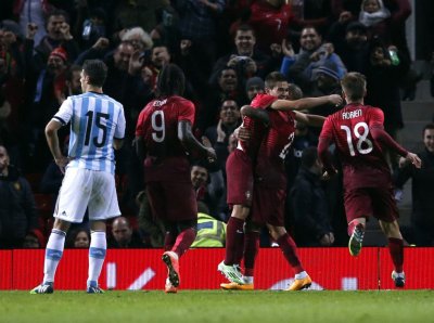 البرتغال تهزم الارجنتين وديا في مواجهة جانبية بين ميسي ورونالدو