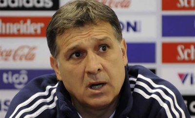 خيراردو مارتينو  ينظر بتفاؤل الى مستقبل المنتخب الأرجنتيني