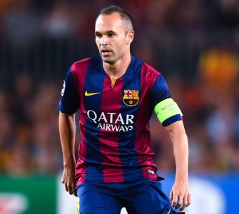 انيستا يعود الى تدريبات برشلونة