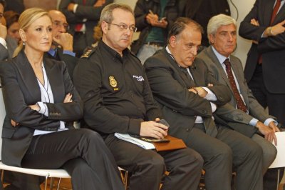 إسبانيا تعتزم تشديد الإجراءات ضد عنف الإلترات بعد وفاة مشجع بمدريد