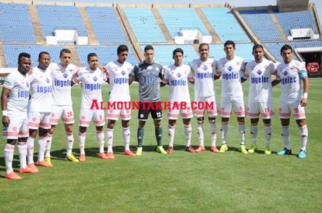 لاعبان من سطاد بالوداد البيضاوي