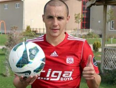 هدفان يزينان نهاية سنة شحشوح اللامعة