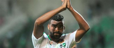 ياجور يوقع عقدا احترافيا مع الرجاء