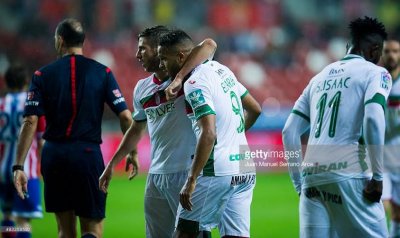 العرابي يسطع ويسجل في مباراة هتشكوكية