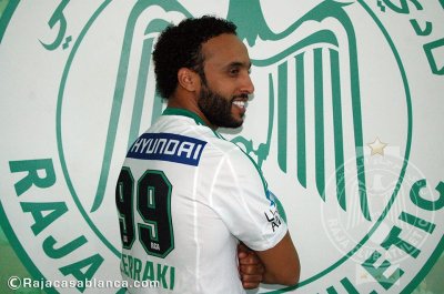 رسميا..عصام الراقي يوقع للرجاء الرياضي