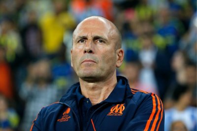 إيلي بوب المدرب  رقم 61 الذي يرغب بتدريب الماص