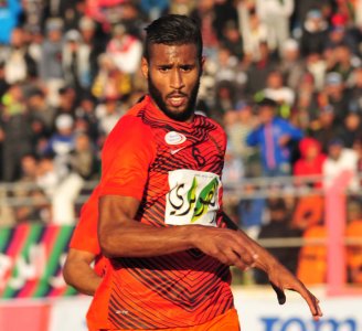 العربي الناجي رئة الفريق البركاني