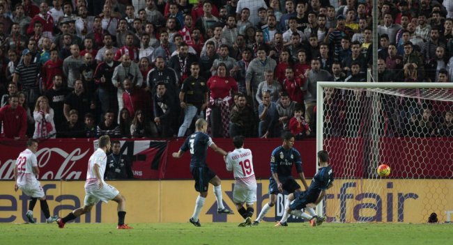 ريال مدريد المتعثر هجوميا بحاجة لرد سريع قبل مواجهة برشلونة