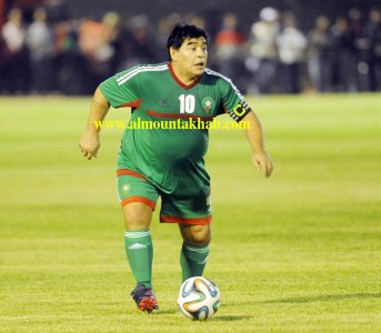 حضور مارادونا هدية من أشقائنا الإماراتيين