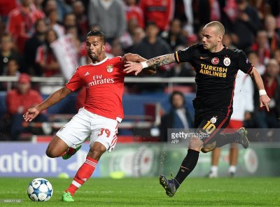 لاعب بنفيكا يستحق مكانه داخل الأسود