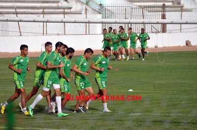 قريبا يستقبل الدفاع الجديدي ضيوفه تحت الأضواء الكاشفة