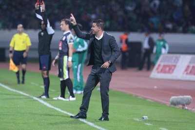 لوبيرا يستمر مدربا للمغرب التطواني