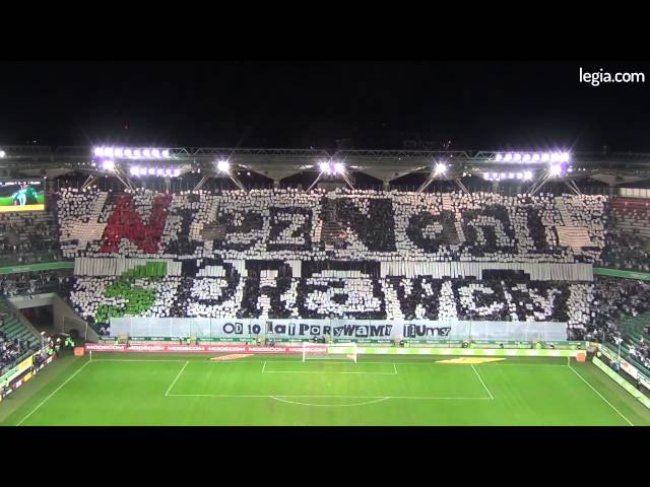 فيديو.. ابداع جماهير بولندية في تشكيل لوحات رائعة