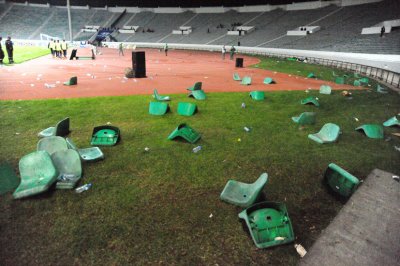 الرجاء يلعب مباراة واحدة بدون جمهور