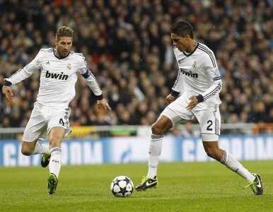 جرس إنذار لريال للملكي .. شباك ريال مدريد اهتزت عشر مرات في ثلاث مباريات متتالية