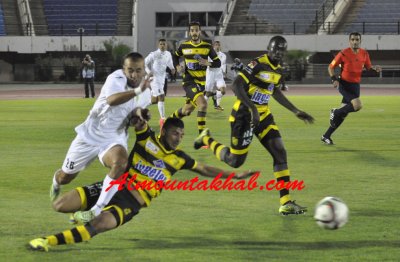 الويكلو يتربص بالمغرب الفاسي والجيش