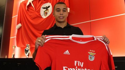 أشبال يولدون في المهجر: بلال ولد الشيخ.. هل أشعر كارسيلا وتاعرابت؟