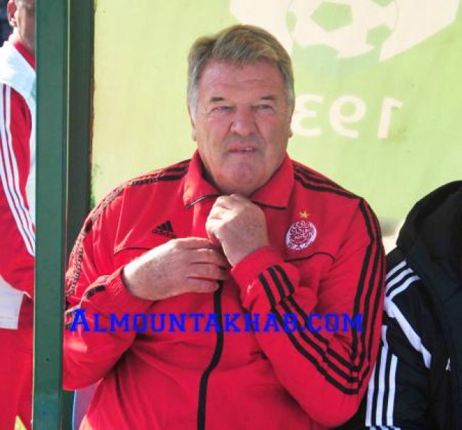 هذا الرجل لا يعجبه العجب