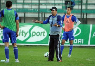 الطوسي يقلد مورينيو و يطرد الطبيب عبور