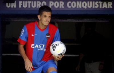 فضال يغادر كأس الملك على يد الكطلان