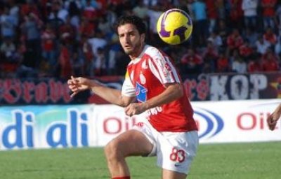 ديربيات خالدة: الرجاء ربح بالقلم بسبب أيت العريف الودادي