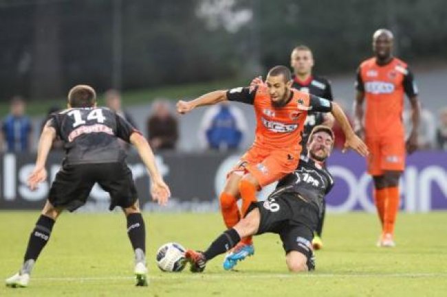 شفيق ينال البطاقة الحمراء الثانية هذا الموسم