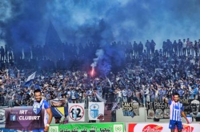 نفق متحرك بملعب طنجة